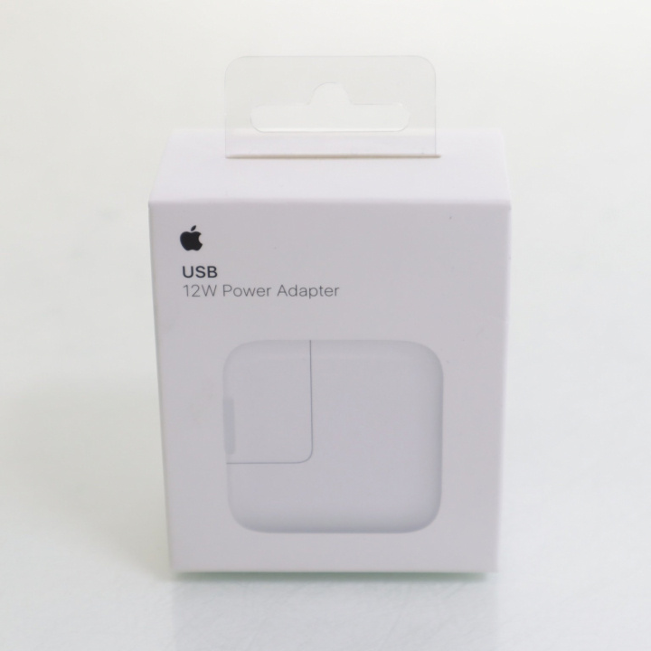 Apple 12W USB Strömadapter, iPad, iPhone, vit (MD836ZM/A) i gruppen SMARTPHONES & TABLETS / Opladere og kabler / Vægoplader / Vægoplader USB hos TP E-commerce Nordic AB (38-34705)