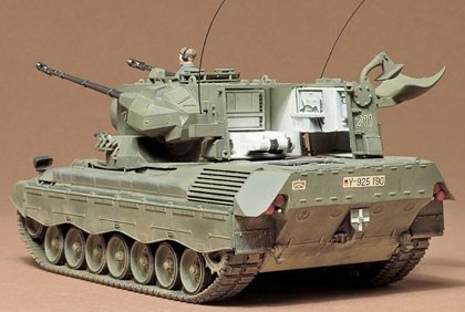 Tamiya 1/35 FLAKPANZER GEPARD i gruppen SPORT, FRITID & HOBBY / Hobby / Plastik modeller / Militære køretøjer (land) hos TP E-commerce Nordic AB (A06272)