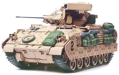 Tamiya 1/35 BRADLEY M2A2 ODS IFV i gruppen SPORT, FRITID & HOBBY / Hobby / Plastik modeller / Militære køretøjer (land) hos TP E-commerce Nordic AB (A06347)