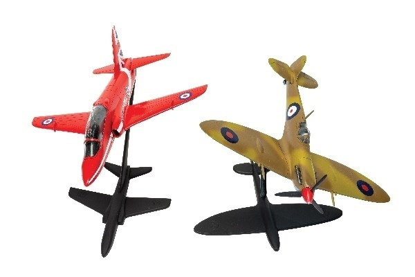 Airfix Best of British Spitfire and Hawk 1:72 i gruppen SPORT, FRITID & HOBBY / Hobby / Plastik modeller / Startsæt/Gavesæt hos TP E-commerce Nordic AB (A06944)