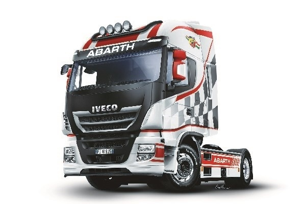 ITALERI 1:24 Iveco E5 HI-WY \'\'Abarth\'\' i gruppen SPORT, FRITID & HOBBY / Hobby / Plastik modeller / Biler hos TP E-commerce Nordic AB (A07189)