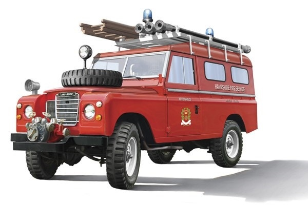 Italeri 1:24 Land Rover Fire Truck i gruppen SPORT, FRITID & HOBBY / Hobby / Plastik modeller / Biler hos TP E-commerce Nordic AB (A07232)