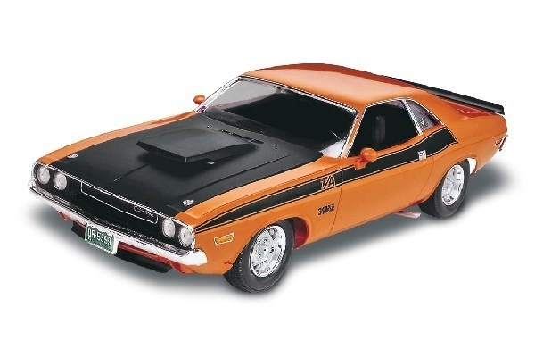 Revell 1970 Dodge Challenger 2\'n1 i gruppen SPORT, FRITID & HOBBY / Hobby / Plastik modeller / Biler hos TP E-commerce Nordic AB (A07967)