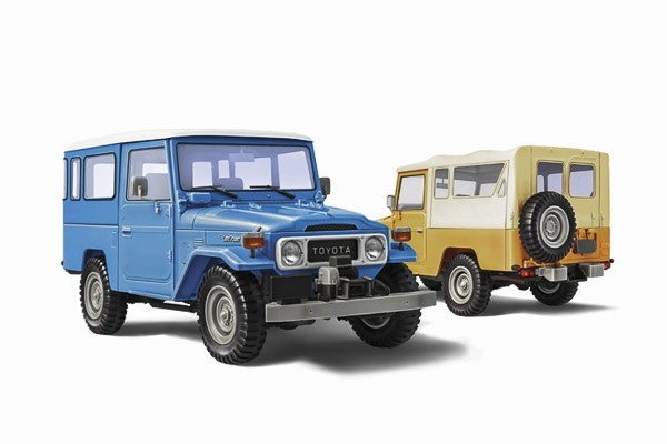 ITALERI 1:24 Toyota Land Cruiser BJ-44 Soft/Hard Top i gruppen SPORT, FRITID & HOBBY / Hobby / Plastik modeller / Biler hos TP E-commerce Nordic AB (C29755)