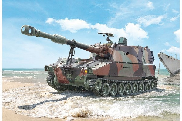 Italeri 1:35 M-109/A2-A3-G i gruppen SPORT, FRITID & HOBBY / Hobby / Plastik modeller / Militære køretøjer (land) hos TP E-commerce Nordic AB (C29783)