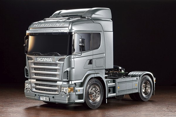 TAMIYA 1:14 R/C Scania R470 (Silver Edition) i gruppen LEGETØJ, BØRN & BABY / Radiostyrede / Radiostyrede biler hos TP E-commerce Nordic AB (C31588)