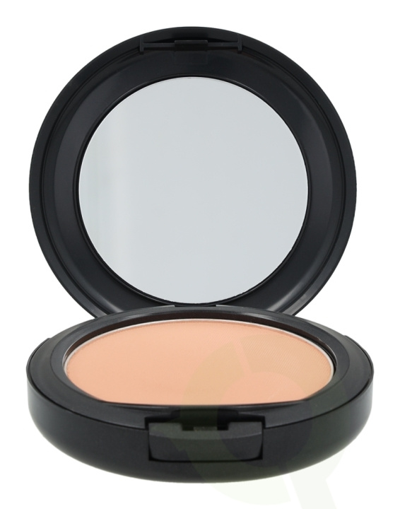 MAC Studio Fix Powder Plus Foundation 15 gr NW33 i gruppen SKØNHED & HELSE / Makeup / Makeup ansigt / Foundation hos TP E-commerce Nordic AB (C41664)