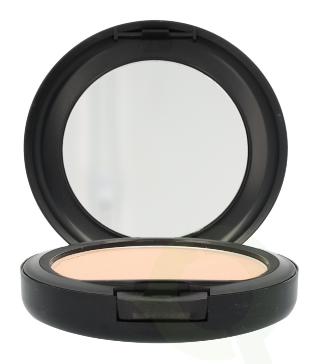 MAC Studio Fix Powder Plus Foundation 15 gr NW18 i gruppen SKØNHED & HELSE / Makeup / Makeup ansigt / Foundation hos TP E-commerce Nordic AB (C41681)