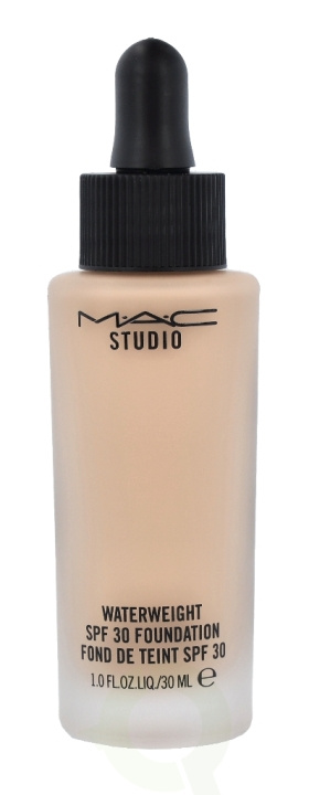 MAC Studio Waterweight Foundation SPF30 30 ml NC20 i gruppen SKØNHED & HELSE / Makeup / Makeup ansigt / Foundation hos TP E-commerce Nordic AB (C41694)