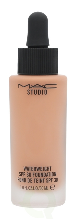 MAC Studio Waterweight Foundation SPF30 30 ml NW35 i gruppen SKØNHED & HELSE / Makeup / Makeup ansigt / Foundation hos TP E-commerce Nordic AB (C41708)