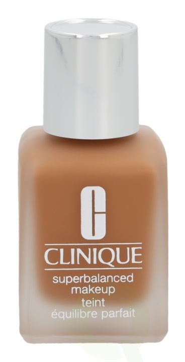 Clinique Superbalanced Makeup 30 ml WN 114 Golden(D) i gruppen SKØNHED & HELSE / Makeup / Makeup ansigt / Foundation hos TP E-commerce Nordic AB (C50216)