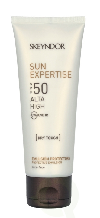 Skeyndor Sun Expertise Dry Touch Protective Emulsion SPF50 75 ml i gruppen SKØNHED & HELSE / Hudpleje / Tanning / Solbeskyttelse hos TP E-commerce Nordic AB (C56022)