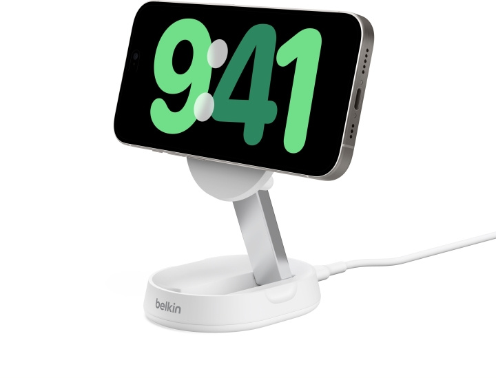 Belkin BoostCharge Pro hopfällbar Qi2 laddningsplatta, vit i gruppen SMARTPHONES & TABLETS / Opladere og kabler / Trådløs Qi oplader hos TP E-commerce Nordic AB (C58921)