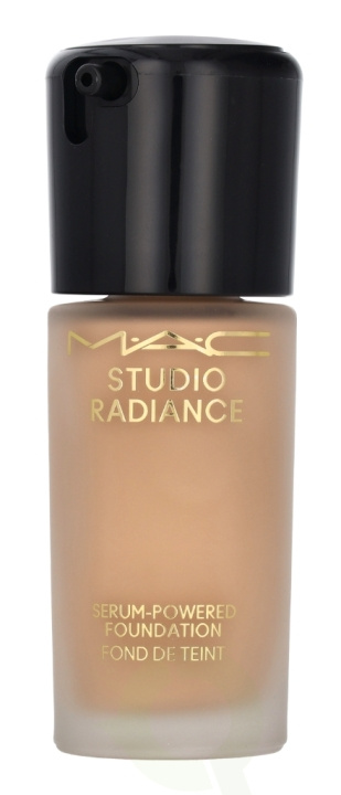 MAC Studio Radiance Serum-Powered Foundation 30 ml #NC15 i gruppen SKØNHED & HELSE / Makeup / Makeup ansigt / Foundation hos TP E-commerce Nordic AB (C63968)