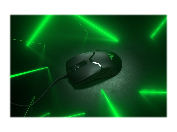 Razer Viper 8KHz Optisk Kabling Sort i gruppen COMPUTERTILBEHØR / GAMING / Mus hos TP E-commerce Nordic AB (C66399)