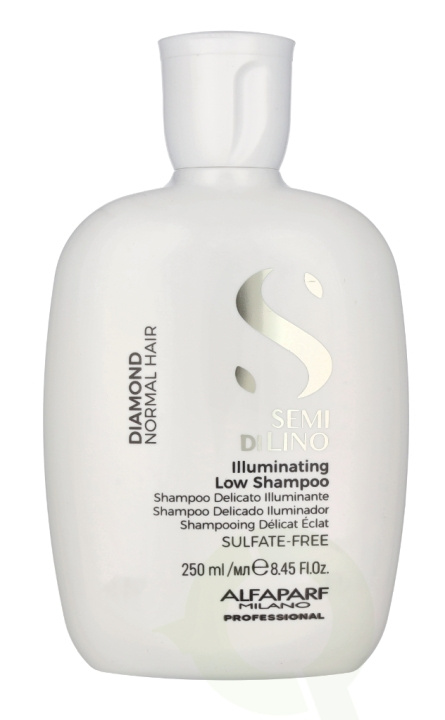 Alfaparf Semi Di Lino Illuminating Low Shampoo 250 ml i gruppen SKØNHED & HELSE / Hår og styling / Hårpleje / Shampoo hos TP E-commerce Nordic AB (C74924)