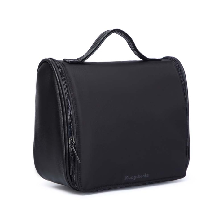 Kungsbacka Beauty Bag Julie Foldable Black i gruppen HJEM, HUS & HAVE / Badværelse / Toilettasker hos TP E-commerce Nordic AB (C79338)