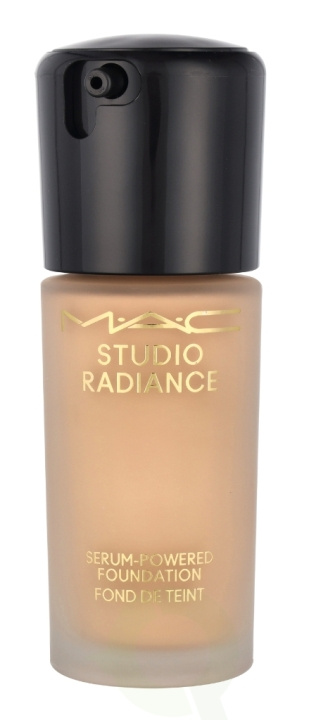 MAC Studio Radiance Serum-Powered Foundation 30 ml NC17.5 i gruppen SKØNHED & HELSE / Makeup / Makeup ansigt / Foundation hos TP E-commerce Nordic AB (C79546)