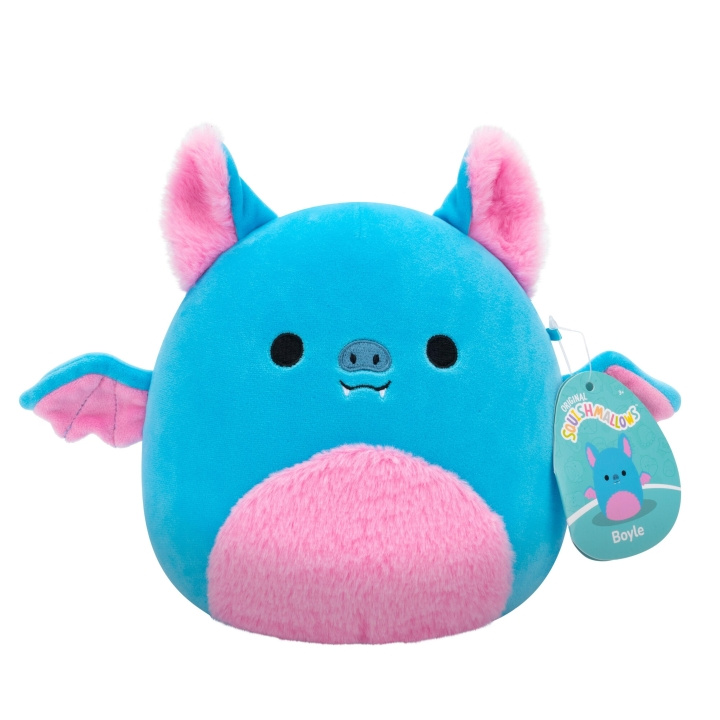 Squishmallows 19 cm P20 Plys - Boyle Bat (206077) i gruppen LEGETØJ, BØRN & BABY / Babyleg (0-3 år) / Tøjdyr hos TP E-commerce Nordic AB (C84811)