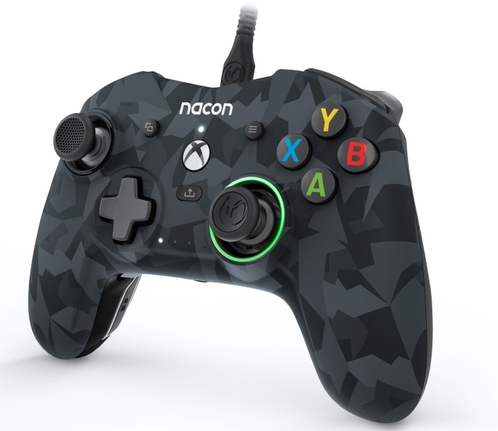 NACON Pro Compact Controller med ledning Camo Grey /Xbox Series X i gruppen HJEMMEELEKTRONIK / Spilkonsoller og tilbehør / Xbox Series X hos TP E-commerce Nordic AB (C86338)