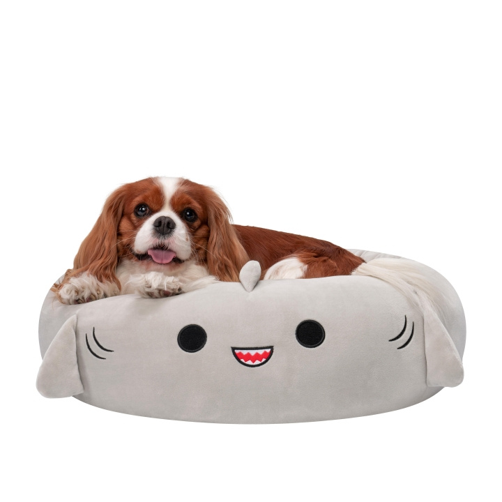 Squishmallows Seng til kæledyr - haj 61 cm (JPT0097-M) i gruppen HJEM, HUS & HAVE / Tilbehør til dyr / Hund hos TP E-commerce Nordic AB (C87604)