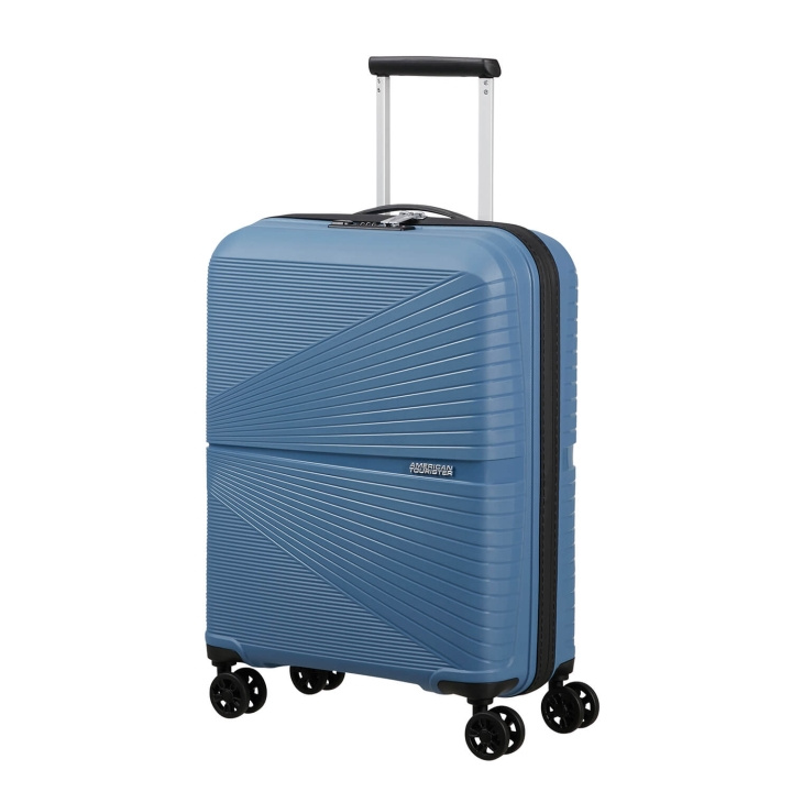 American Tourister Kuffert Airconic Spinner 55/20 Coronet Blue i gruppen SPORT, FRITID & HOBBY / Rejsetilbehør / Rejsetasker hos TP E-commerce Nordic AB (C92317)