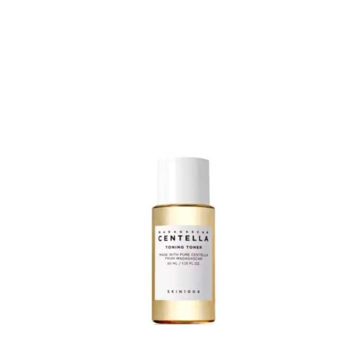 SKIN1004 Madagascar Centella Toning Toner 30 ml i gruppen SKØNHED & HELSE / Hudpleje / Ansigt / Ansigtsvand & Facemist hos TP E-commerce Nordic AB (D00746)