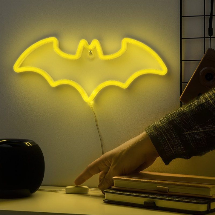 Paladone Batman vægmonteret LED neonlys i gruppen HJEMMEELEKTRONIK / Lys / Væglamper hos TP E-commerce Nordic AB (D04441)