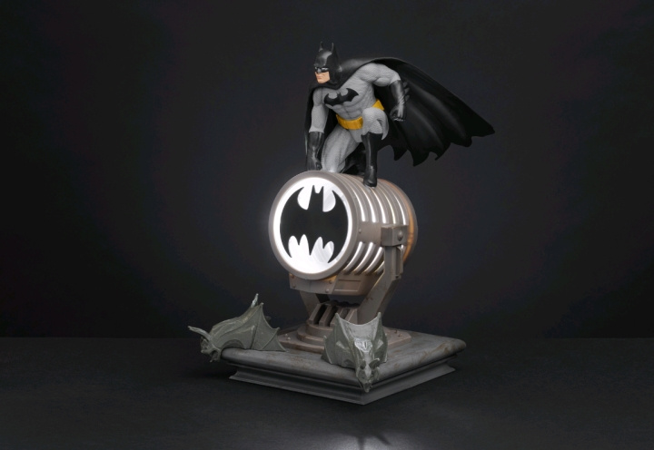 Paladone Batman-figur lys/lampe - 27 CM (PP6376BM) i gruppen COMPUTERTILBEHØR / GAMING / Gaming tilbehør hos TP E-commerce Nordic AB (D04442)