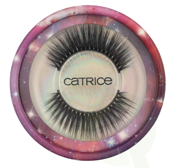 Catrice Dear Universe 3D False Lashes Limited Edition 1 g C01 i gruppen SKØNHED & HELSE / Makeup / Øjne og øjenbryn / Falske øjenvipper hos TP E-commerce Nordic AB (D05803)