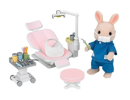 Sylvanian Families Tandlægesæt fra landet (5095) i gruppen LEGETØJ, BØRN & BABY / Legetøj / Legesæt hos TP E-commerce Nordic AB (D07106)